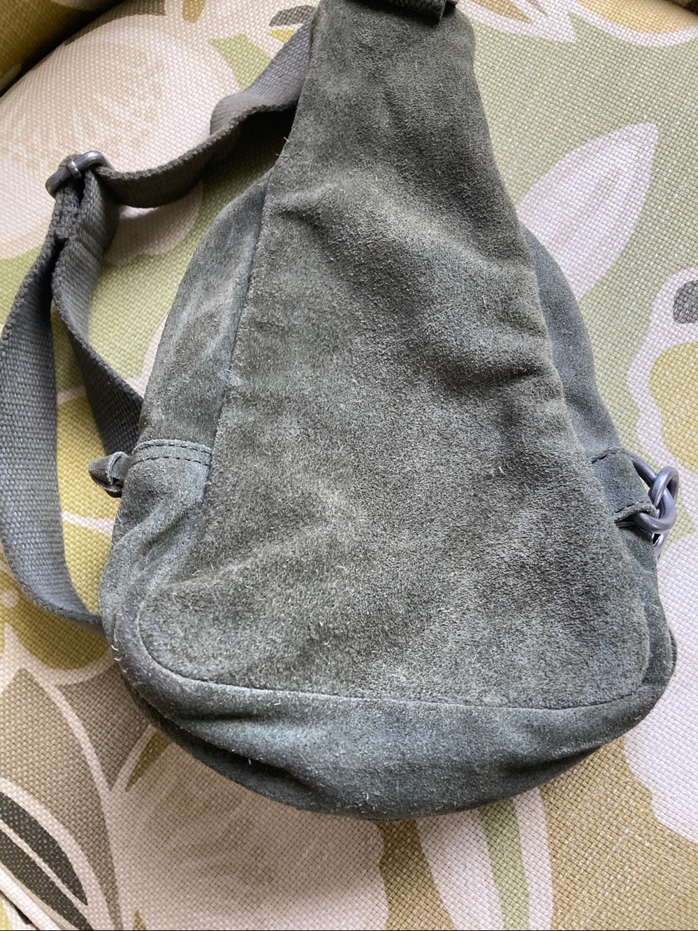 Free People Suede Hudson sling bag - Picture 3 of 4